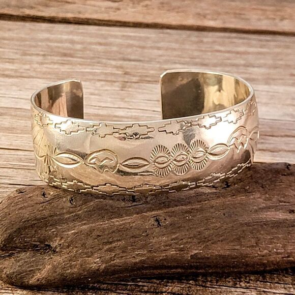 Belinda Woody Sterling Silver Navajo Stamped Wide Cuff Bracelet - Picture 6 of 10
